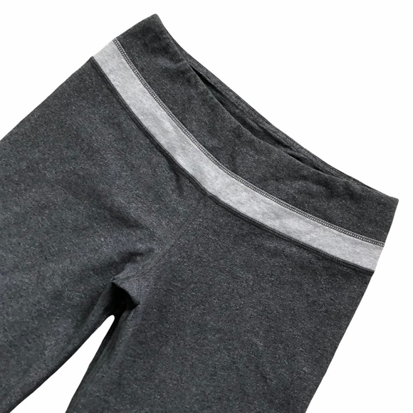 Lululemon Grey Stretchy Lounge Groove Pants Flare Leg Tall Long Women’s Size 6 - Picture 7 of 13